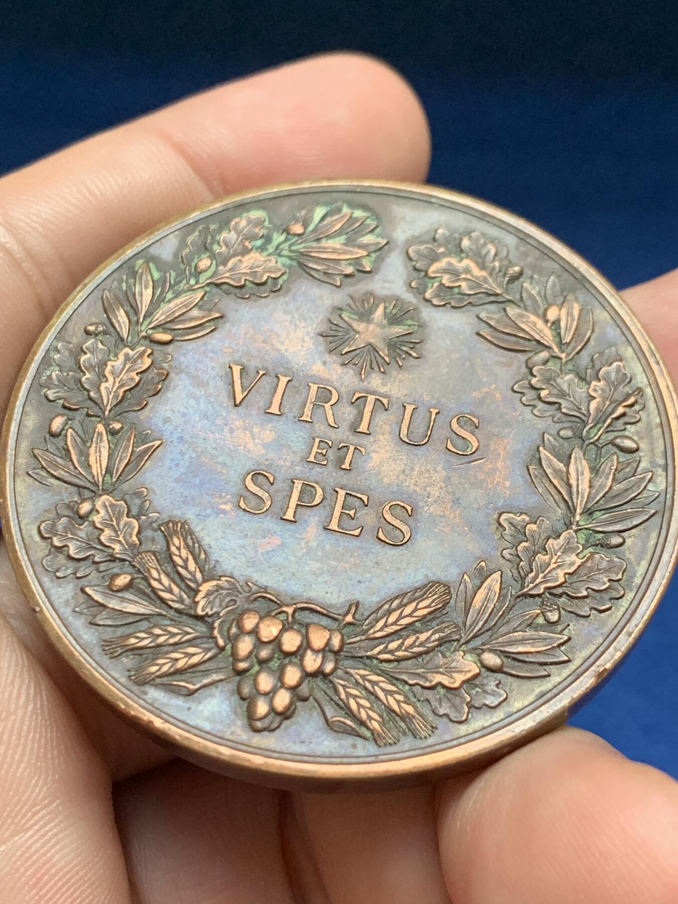 《竞宝斋》第408场 周日，周一，2场连拍 （全场包邮） 1891中央海难救援协会纪念铜章 59克 50.3mm 铜标边铭