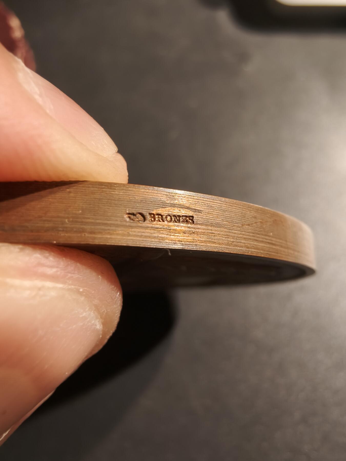 老王徽章第140期 法国参谋学校大铜章    原盒    直径68mm   重量150.2g