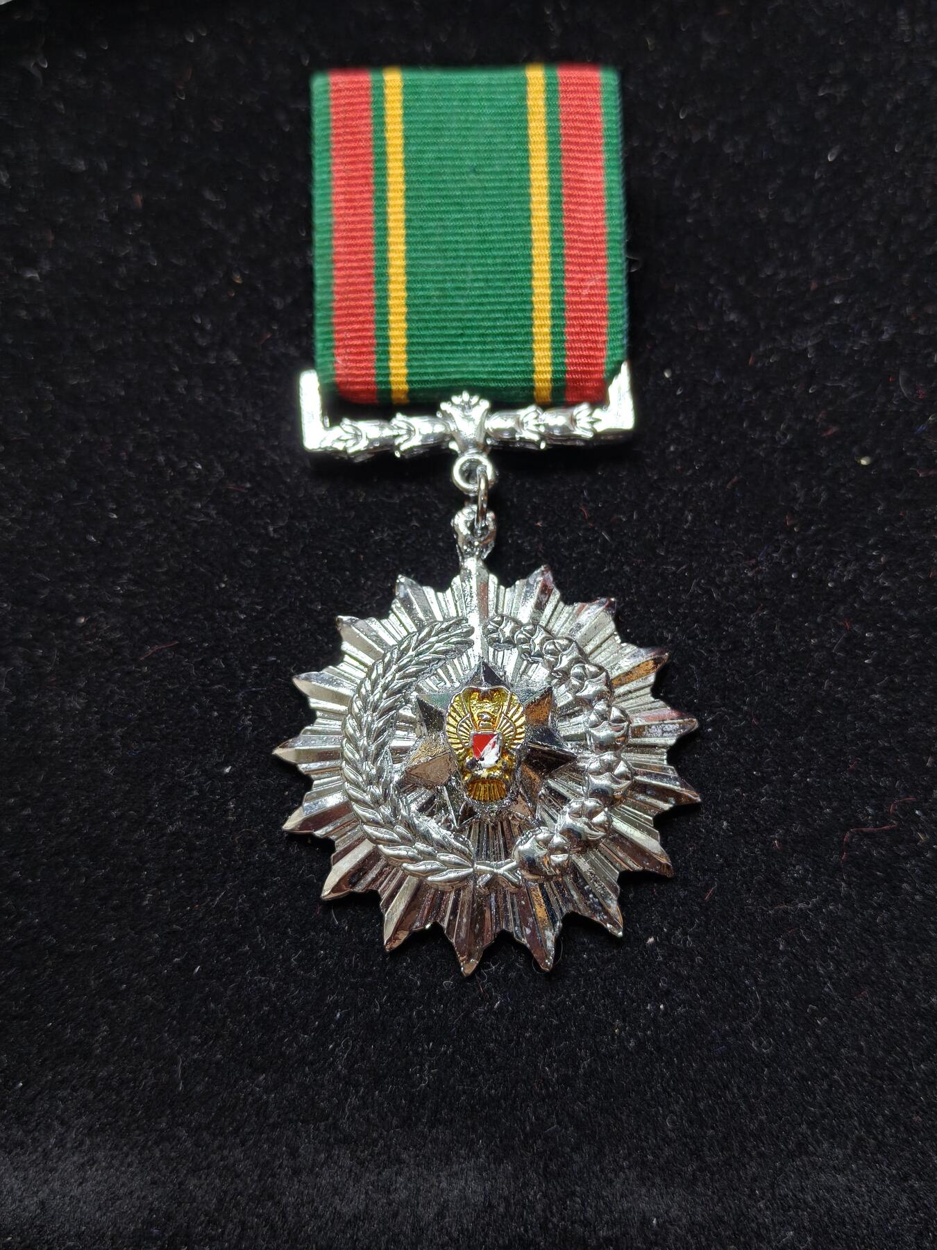 蜀地medal第10场精品专场拍卖 印度尼西亚 陆军功绩勋章