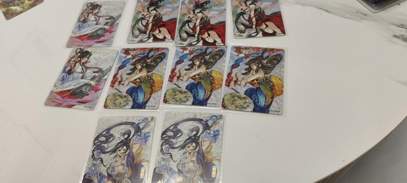 秋原瞳的小店第19期（竹竿击落叶子，红枣掉落下来的砰砰声，那是最美好的记忆之一） 卡游三国2周年歌舞卡10张原膜，实物非常好看
