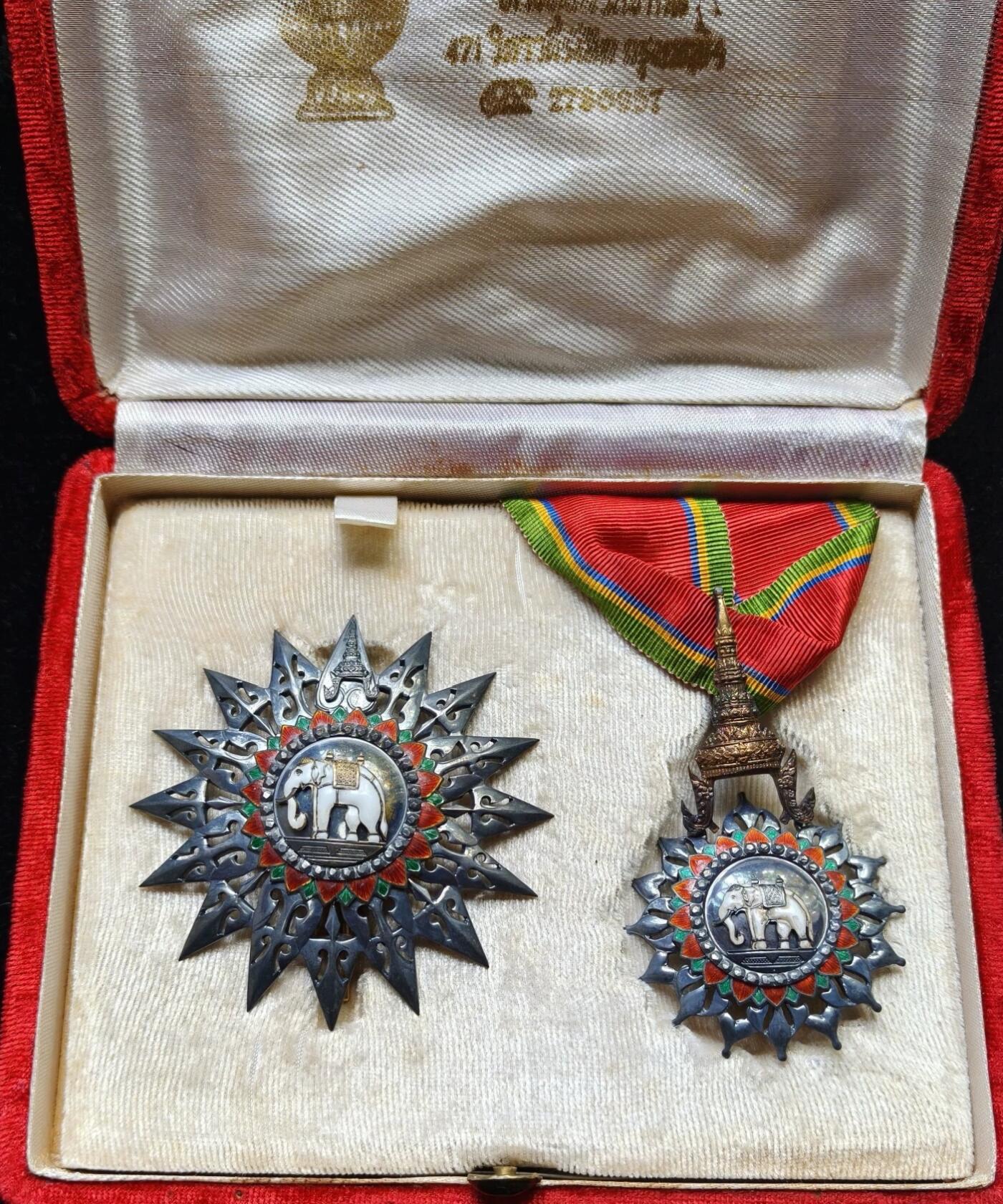 蜀地medal第10场精品专场拍卖 早期珠宝商定制版泰王国白象勋章 大军官级 银制热珐琅 带原盒