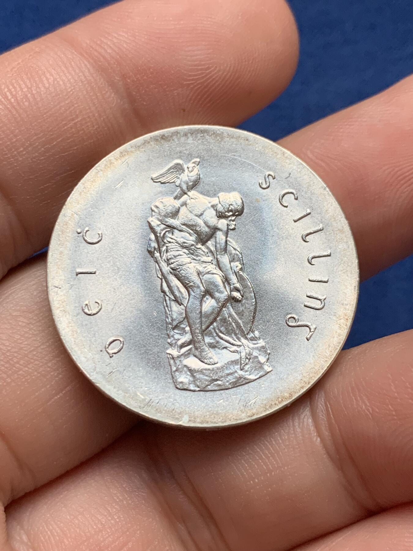 《竞宝斋》第408场 周日，周一，2场连拍 （全场包邮） 爱尔兰1966年10先令银币 超厚18克 弧形底板 纪念爱尔兰大起义 十进制前的最大流通面值