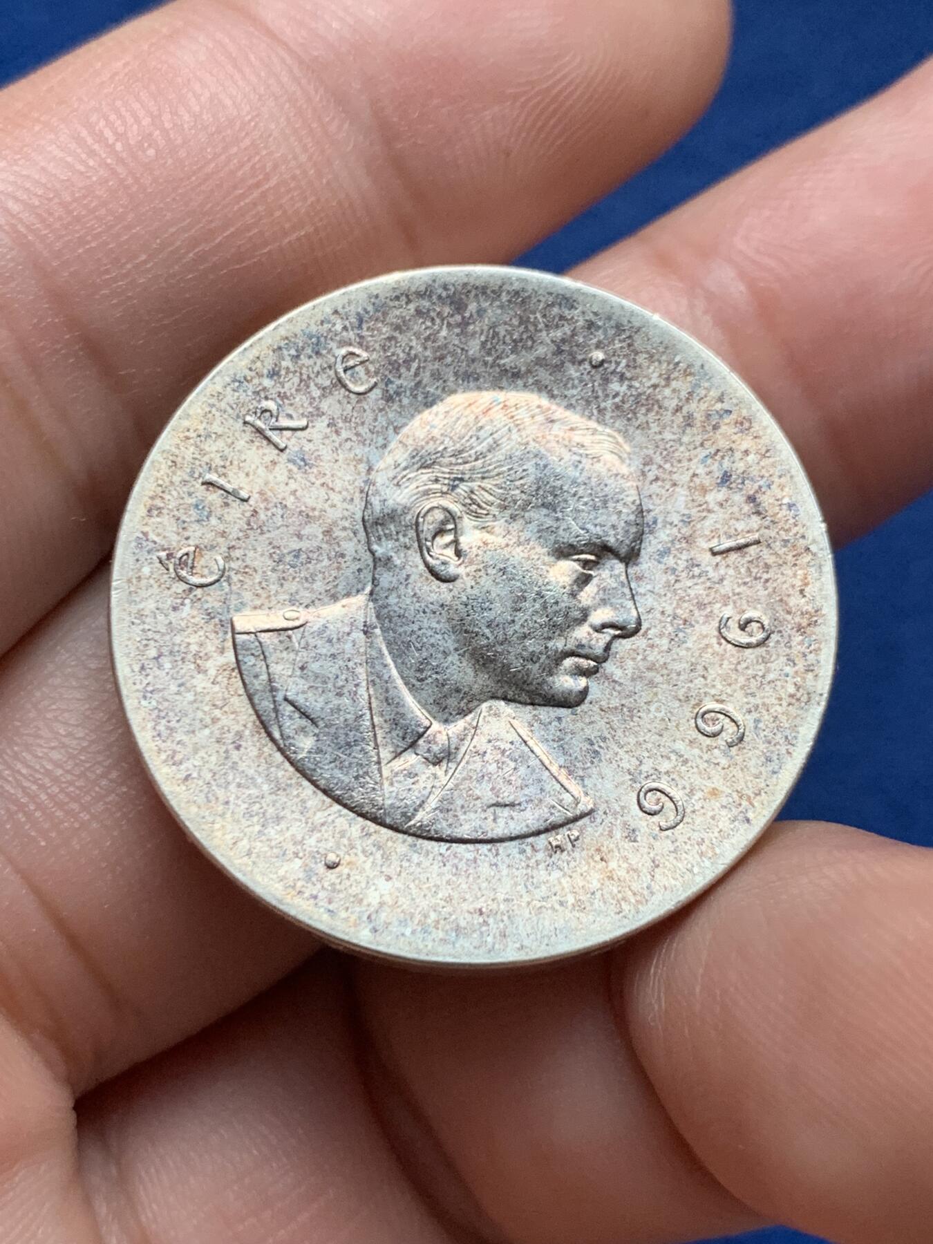 《竞宝斋》第408场 周日，周一，2场连拍 （全场包邮） 爱尔兰1966年10先令银币 超厚18克 弧形底板 纪念爱尔兰大起义 十进制前的最大流通面值