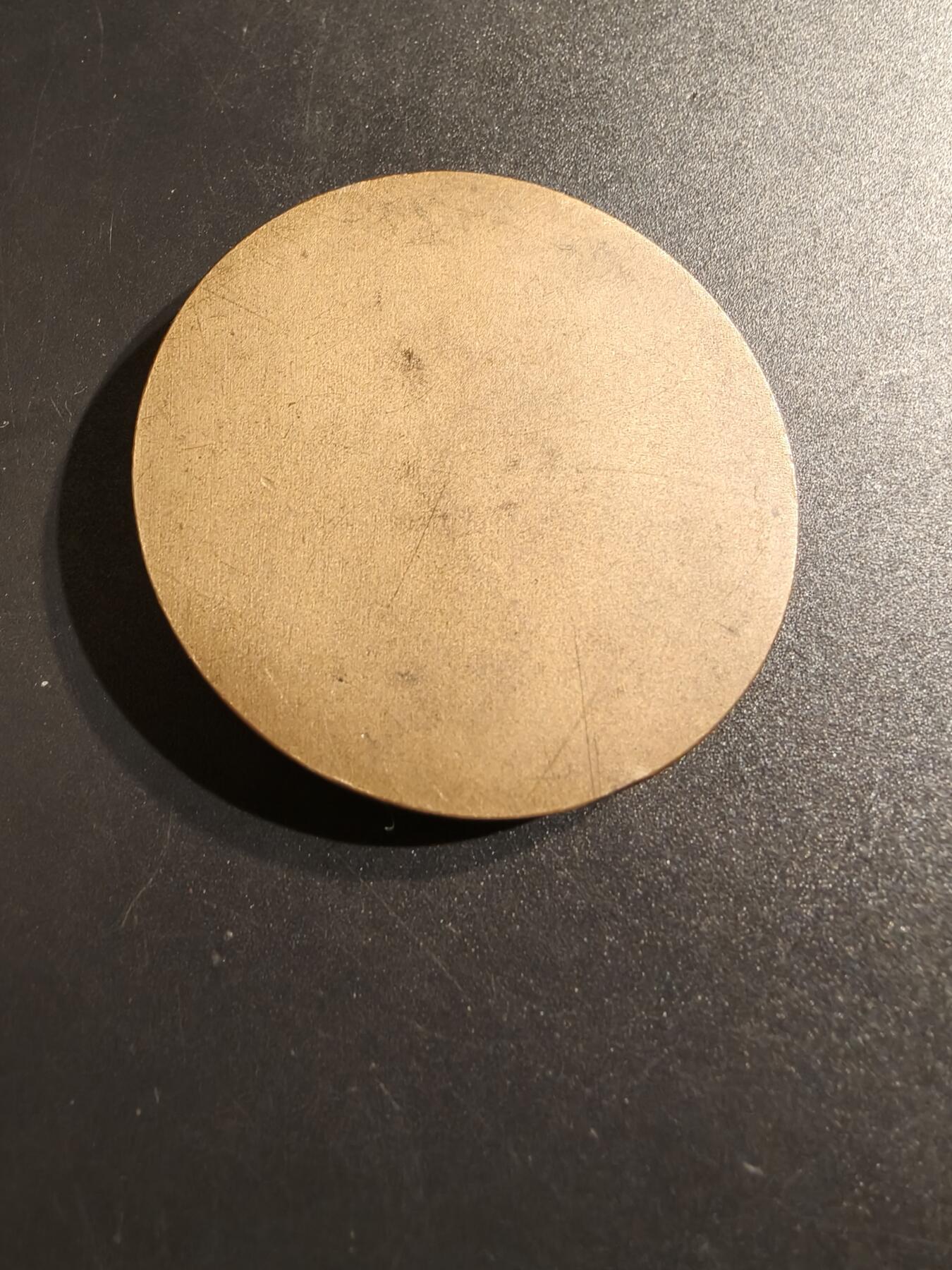 老王徽章第140期 法国射击联合会大铜章    直径50mm   重量64g