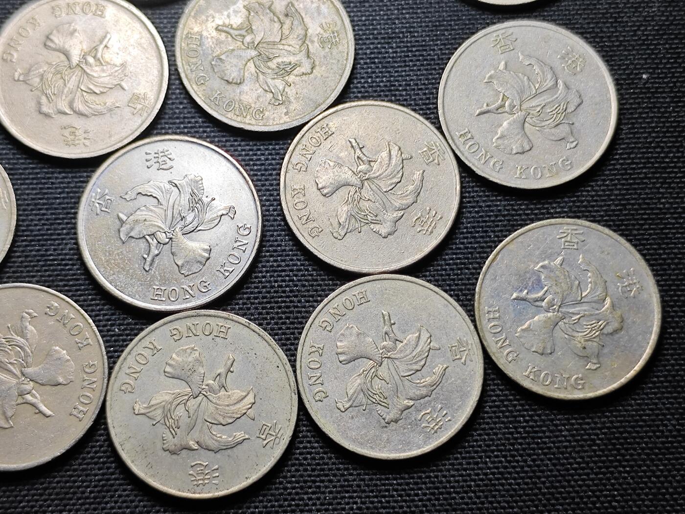 KK钱币收藏小铺 《批量/好品散币 套币 银币》专场 2月预留时间 周末发货  香港1元20枚一组