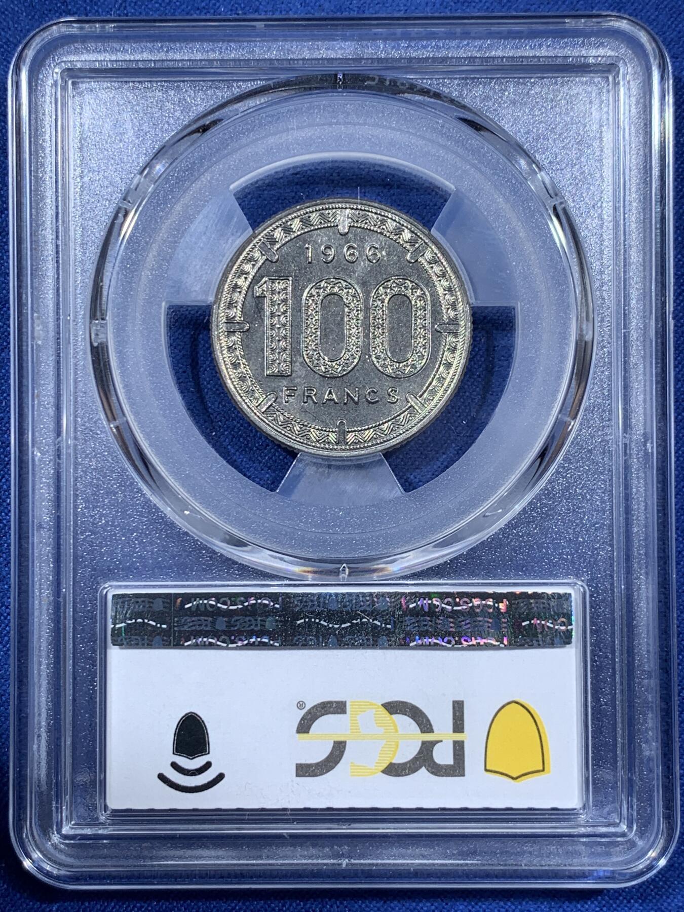 《竞宝斋》第408场 周日，周一，2场连拍 （全场包邮） PCGS MS64 少见品种 喀麦隆1966年100法郎 这个品种充分流通 很少见到UNC的 64分已经相当不易 经典羚羊图案