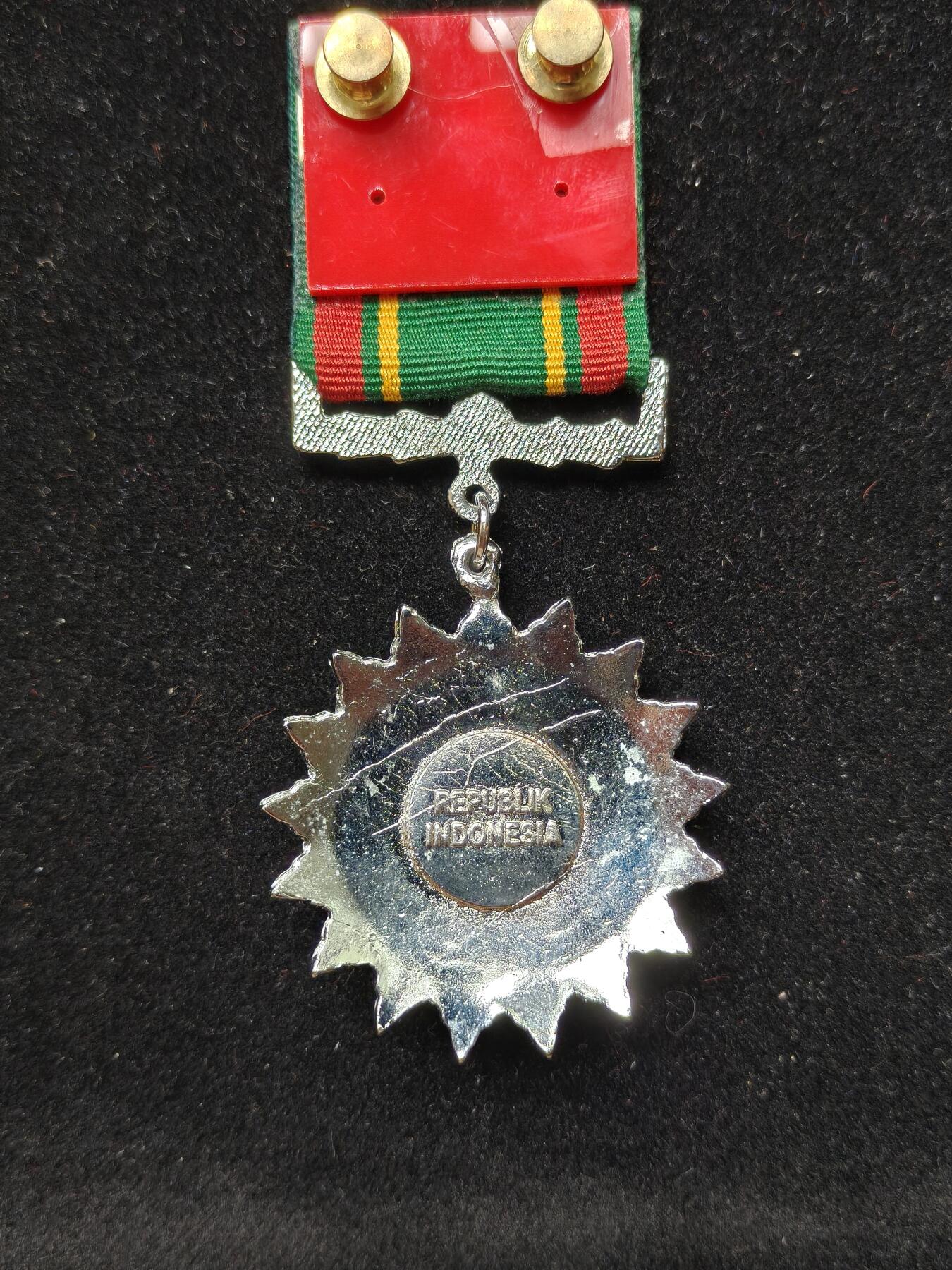 蜀地medal第10场精品专场拍卖 印度尼西亚 陆军功绩勋章