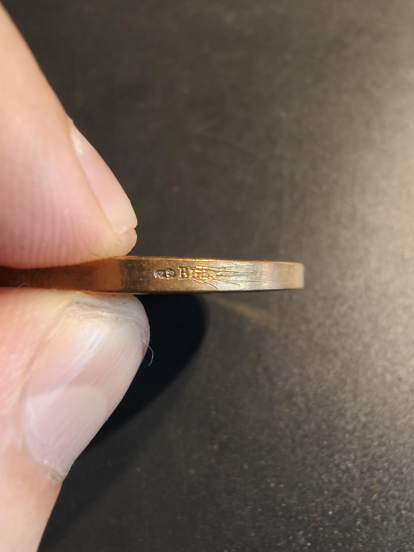 老王徽章第140期 法国玛丽安娜大铜章    杜布瓦名作    直径46mm   重量46.8g