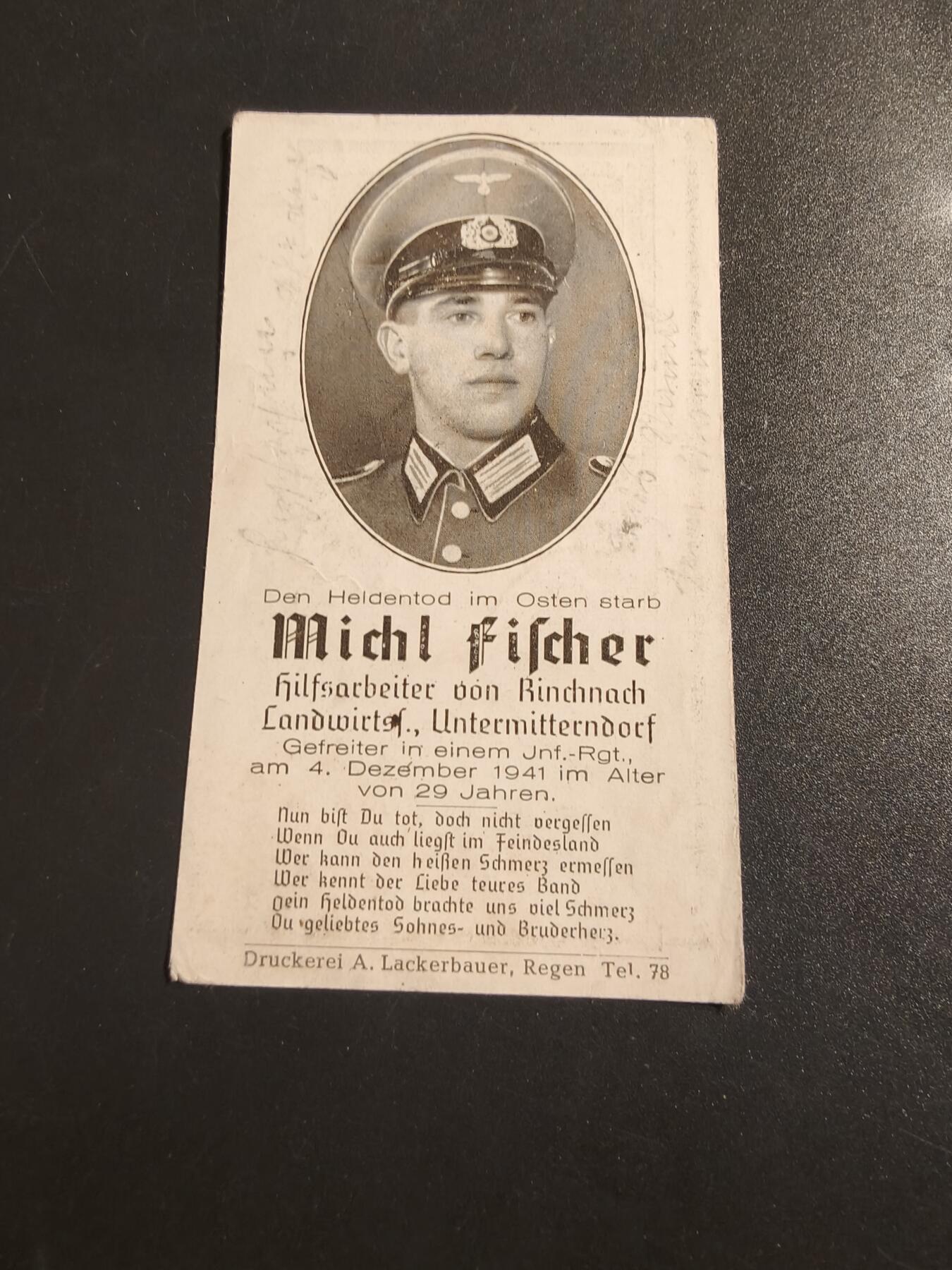 老王徽章第140期  德三士兵阵亡纪念卡     米歇尔·菲舍尔  Untermitterndorf Rinchnach 农民的劳工  1941 年 12 月 4 日阵亡于东线战场，29 岁，少年团一等兵。