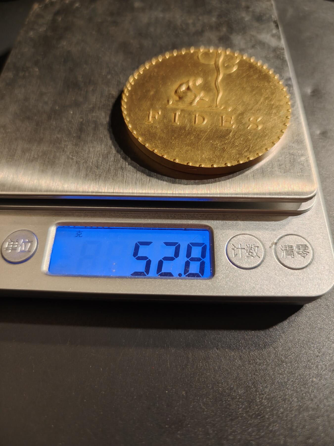 老王徽章第140期 法国婚姻忠诚大铜章     直径50mm   重量52.8g