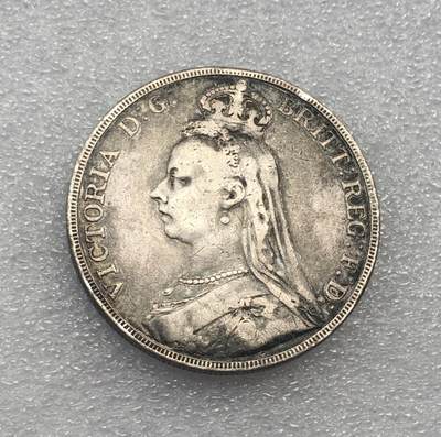 世界钱币专场拍卖 - 1889年英国维多利亚女王高冠马剑1克朗流通银币