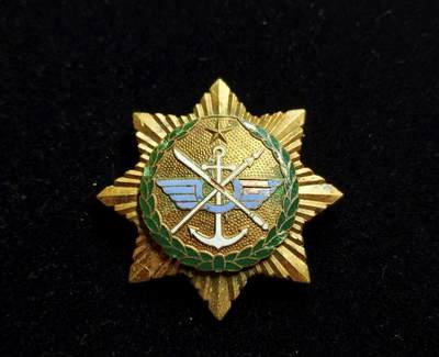 蜀地medal第10场精品专场拍卖 - 缅甸军事功绩勋章 铜质镀金珐琅敏昂莱大将同款 #01