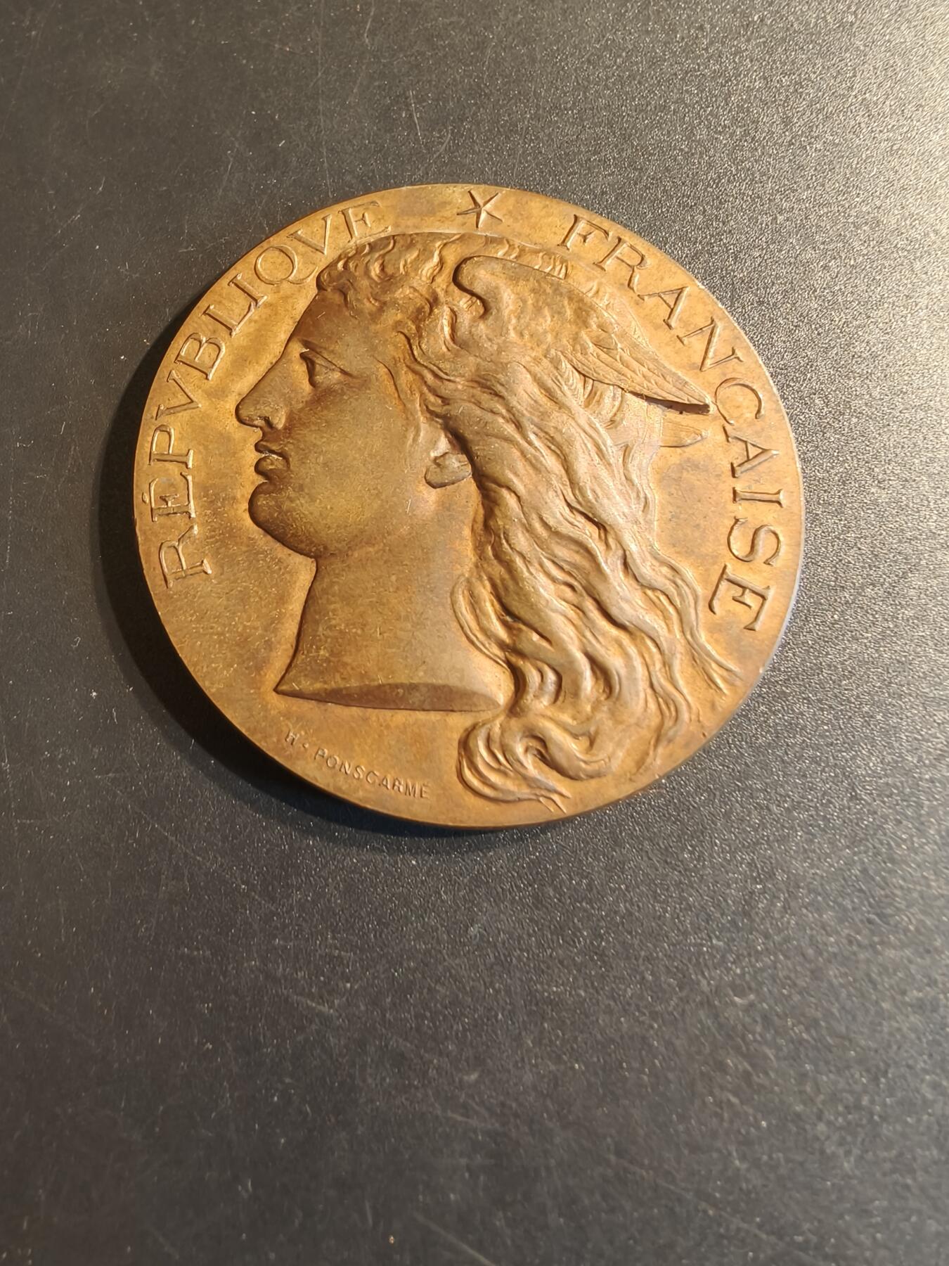 老王徽章第140期 法国1895昂热市农业竞赛大铜章    墨丘利     直径51mm   重量60.5g
