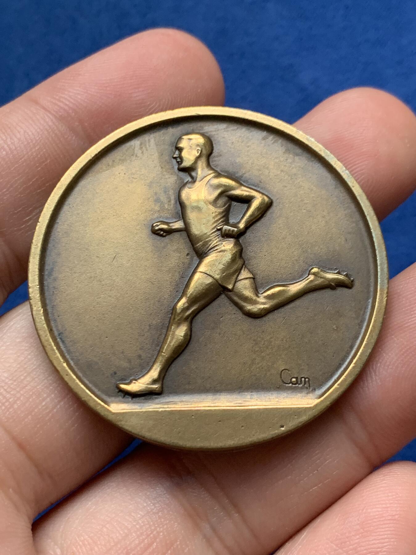 《竞宝斋》第408场 周日，周一，2场连拍 （全场包邮） 三枚一组 外国纪念章 纪念币 总重约88.6克 38.3-40.8mm