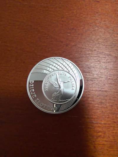 长老汇蛇年精选第三十三场拍卖 - 2007波兰天使10兹罗提精制银币，14.14克925银，币中币