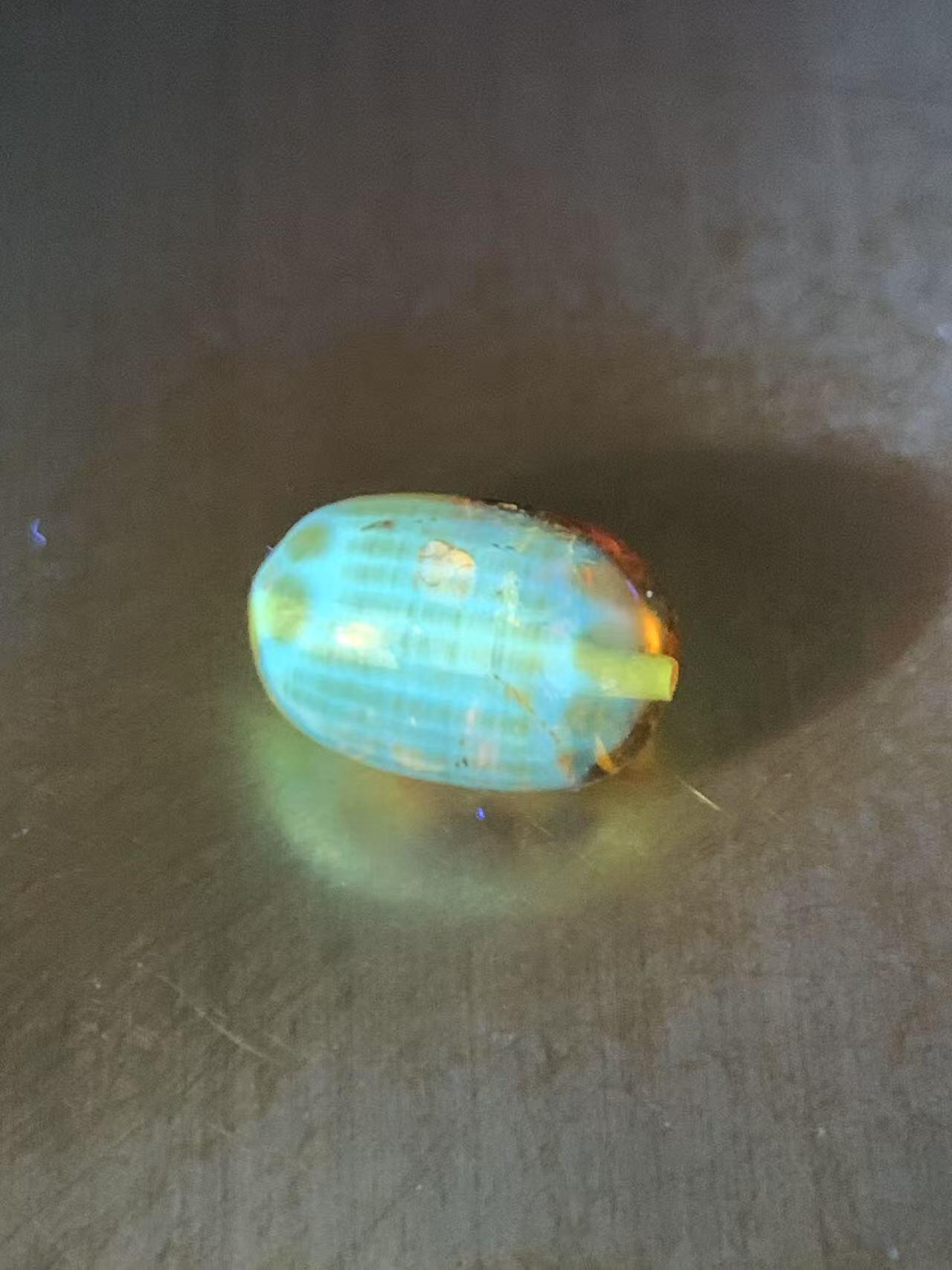 乌克兰花珀通货枣形桶珠一个，，