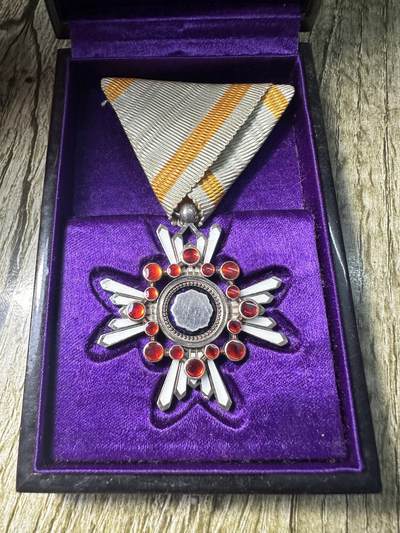 章，钱币 六等瑞宝章，白字盒，银制