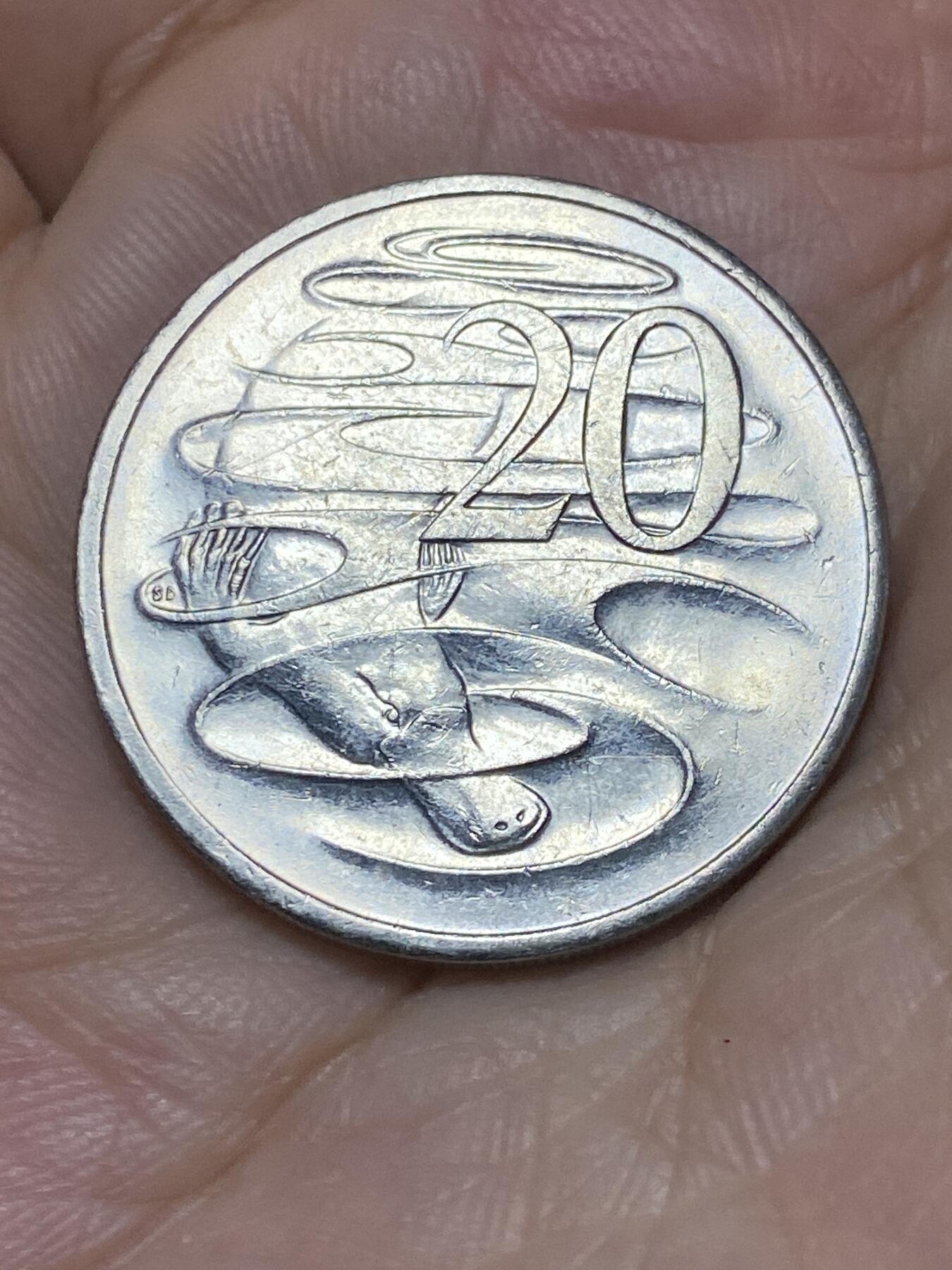 2025年第七十六场(总第一百零二场）外国好品散币(免佣金) 澳大利亚🇦🇺2001年20分(伊丽莎白二世老年)