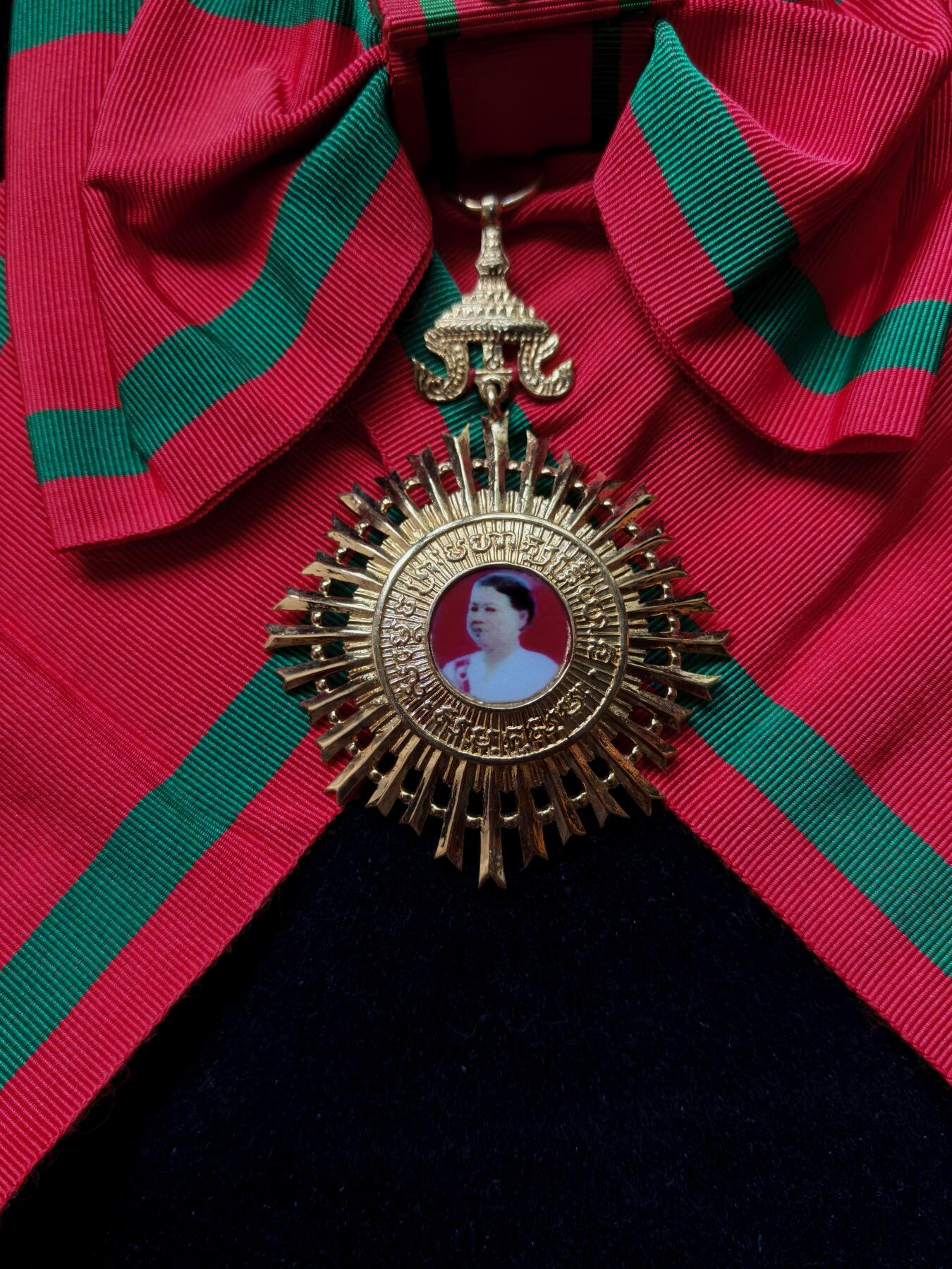 蜀地medal第10场精品专场拍卖 柬埔寨王国大十字级太后勋章