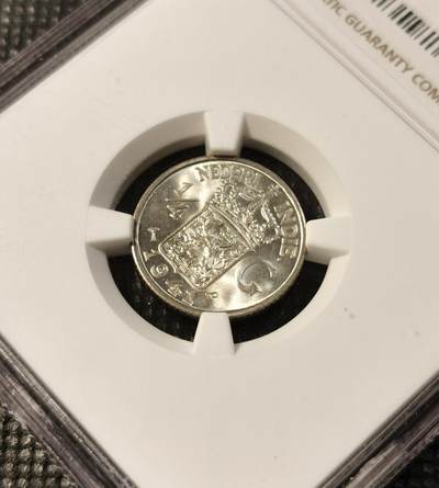 甄臻铺-世界币章拍卖（第28期），送拍享返佣金等优惠多多 NGC-MS66 1941年荷属东印度1/4盾，高分卷拆