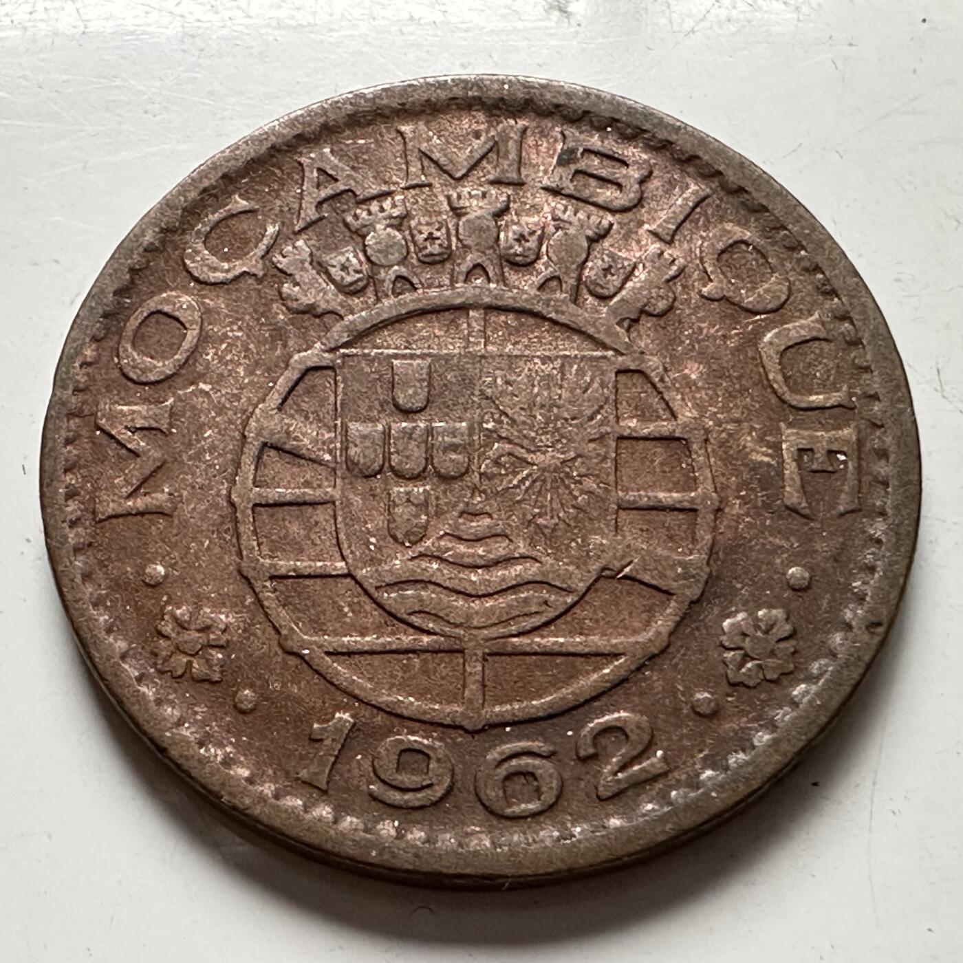 🌹外币初藏🌹🐯2025年第85场  每周二四六晚8️⃣点 接代拍 葡属莫桑比克1962年1埃斯库多