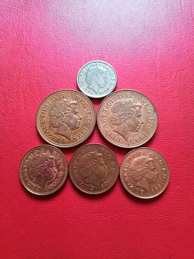 【云涧收藏】第五十一场 英国老年女王6枚