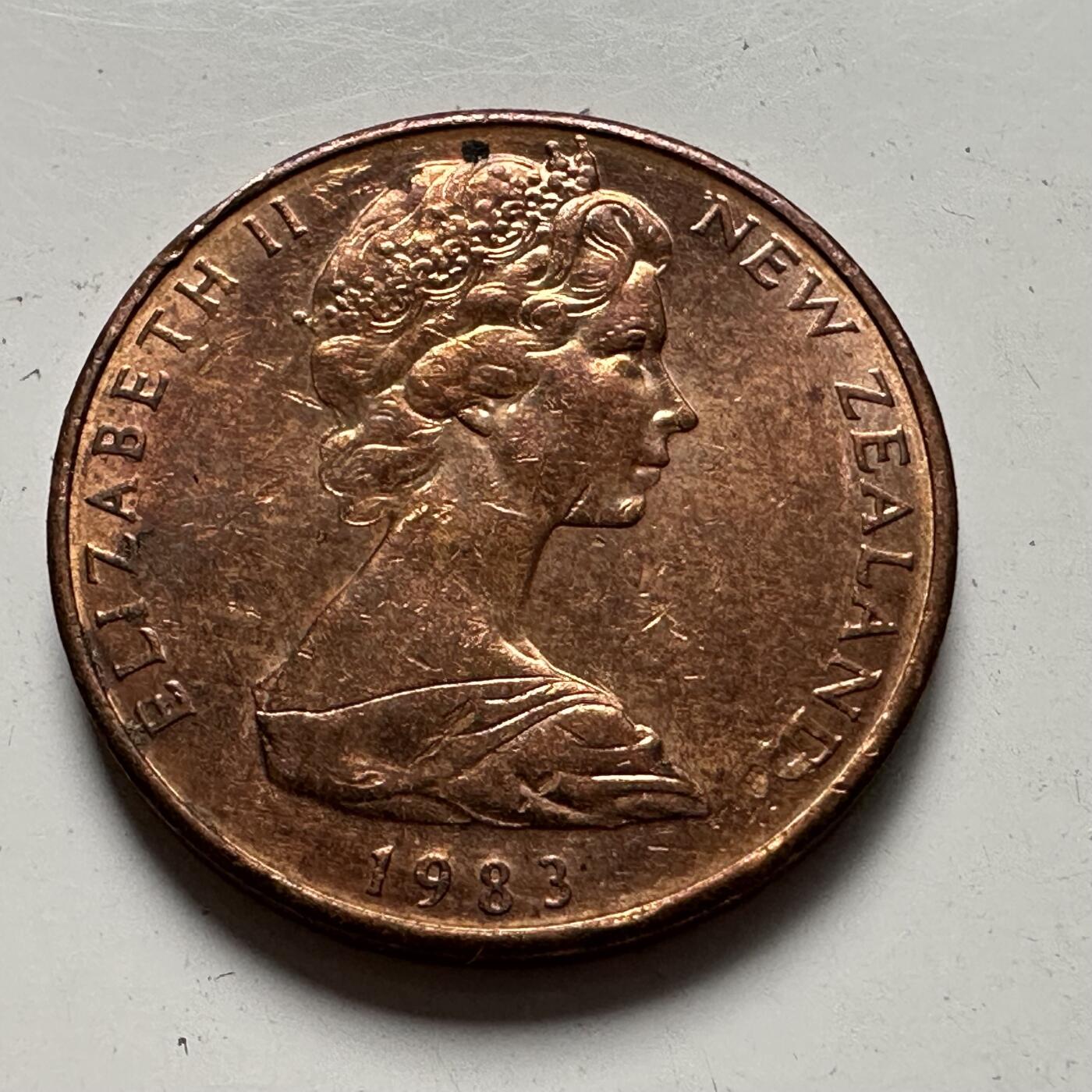 🌹外币初藏🌹🐯2025年第85场  每周二四六晚8️⃣点 接代拍 新西兰1983年2分