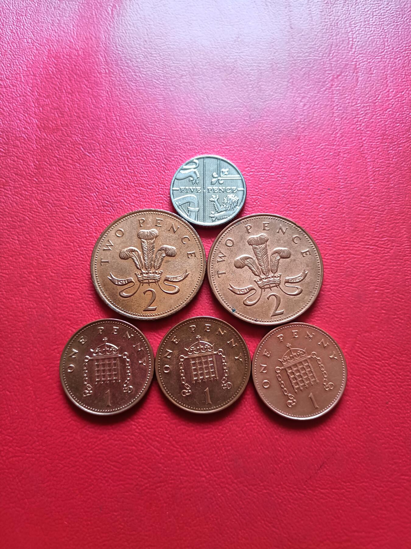 【云涧收藏】第五十一场 英国老年女王6枚