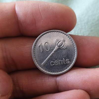 泡泡币外币第六十五场可代拍15038385335微信 斐济十分小版