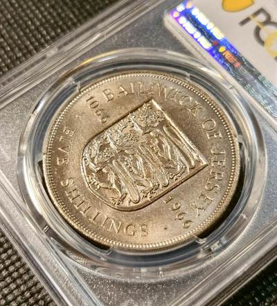 甄臻铺-世界币章拍卖（第28期），送拍享返佣金等优惠多多 PCGS-MS64 1966年英属泽西岛5先令
