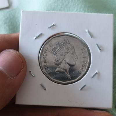 泡泡币外币第六十五场可代拍15038385335微信 斐济50分小版