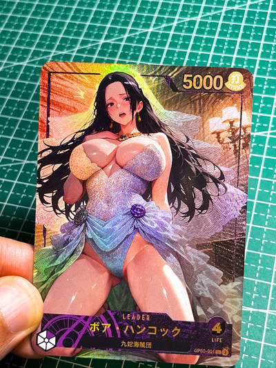 显眼宝26期 都有拍摄近景图可以细看 - 嘎嘎鸭 海贼王 女帝婚纱系列散配一张    折光彩闪 63*88  1号