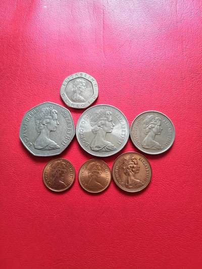 【云涧收藏】第五十一场 英国花冠女王7枚