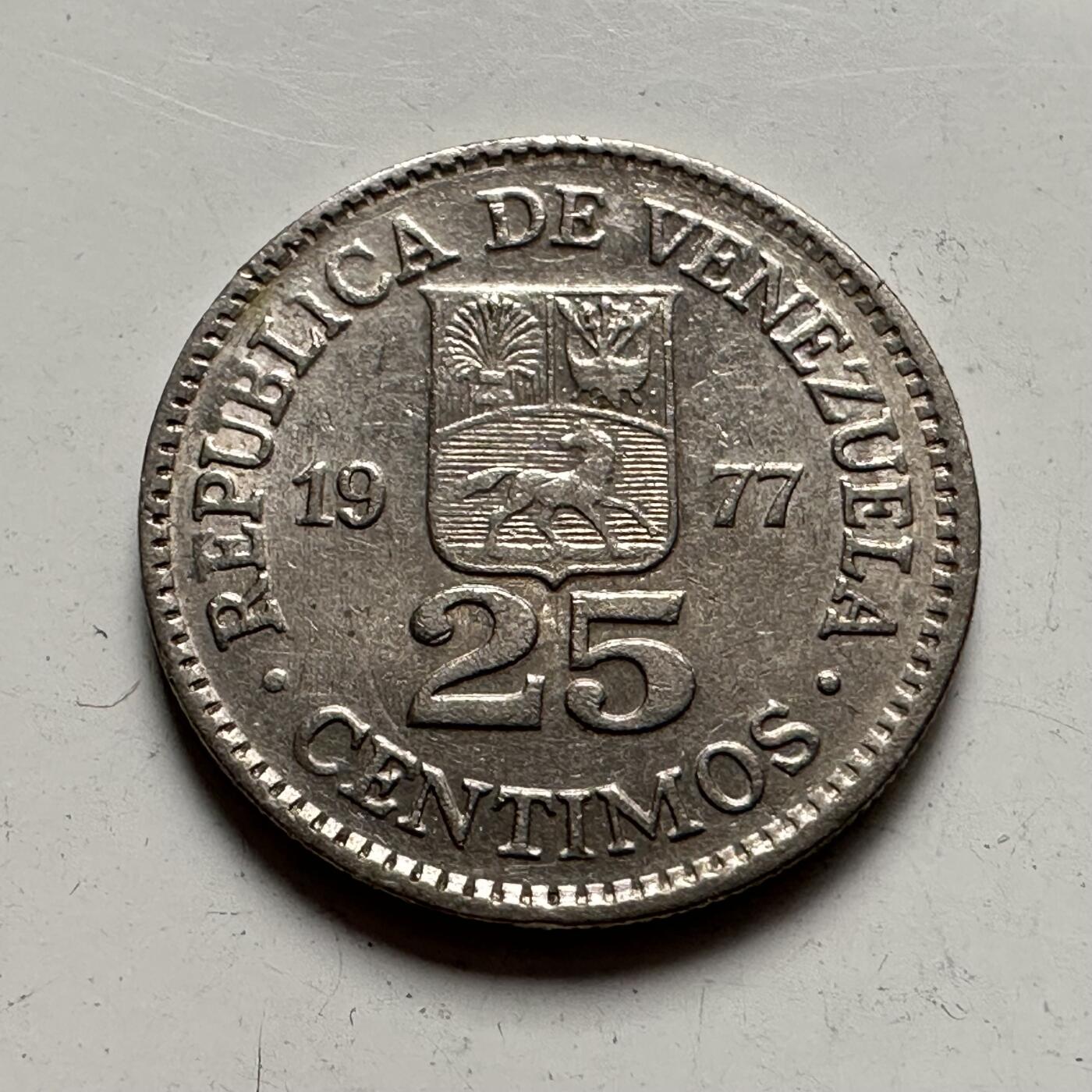 🌹外币初藏🌹🐯2025年第85场  每周二四六晚8️⃣点 接代拍 委内瑞拉1977年25分