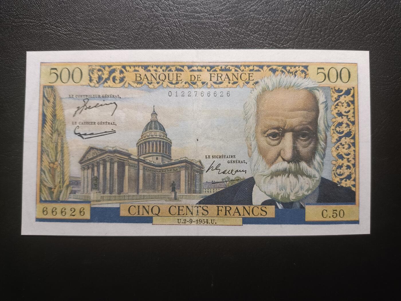 2025八月第二期（总187期） 法国1954年500法郎流通好品XF有针孔，文学家雨果和他的长眠之地/他的故居