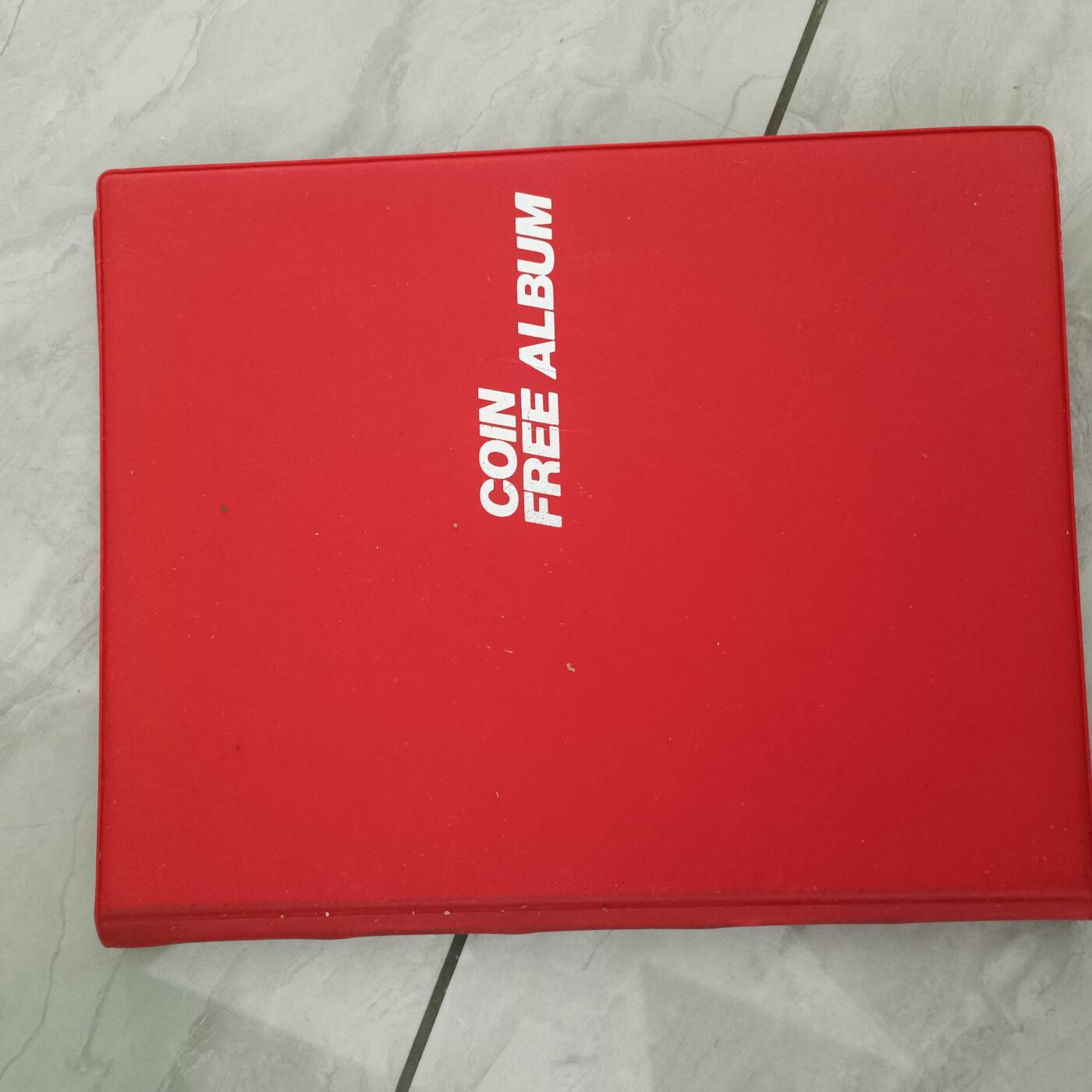 泡泡币外币第六十五场可代拍15038385335微信 硬币册