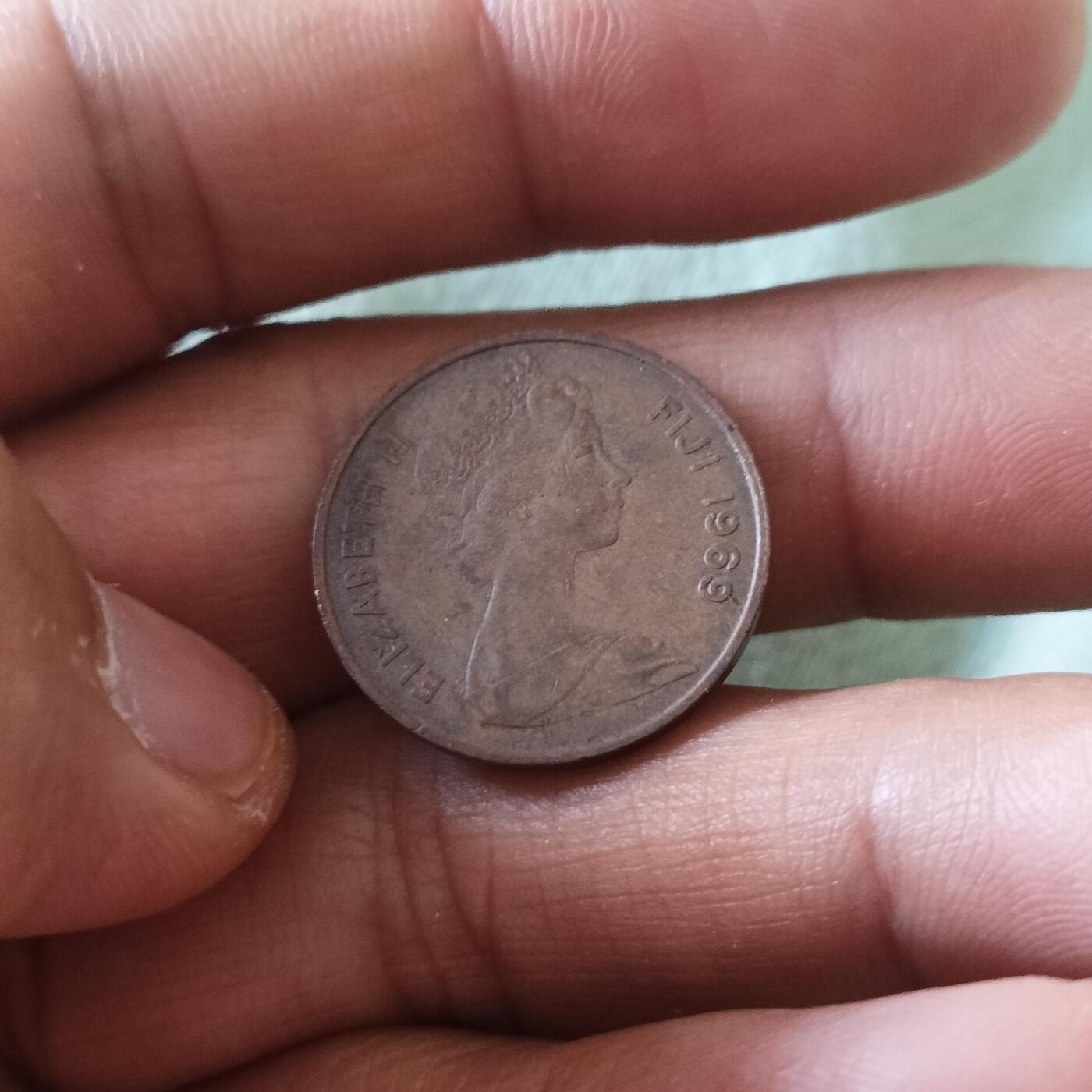 泡泡币外币第六十五场可代拍15038385335微信 斐济花环二分