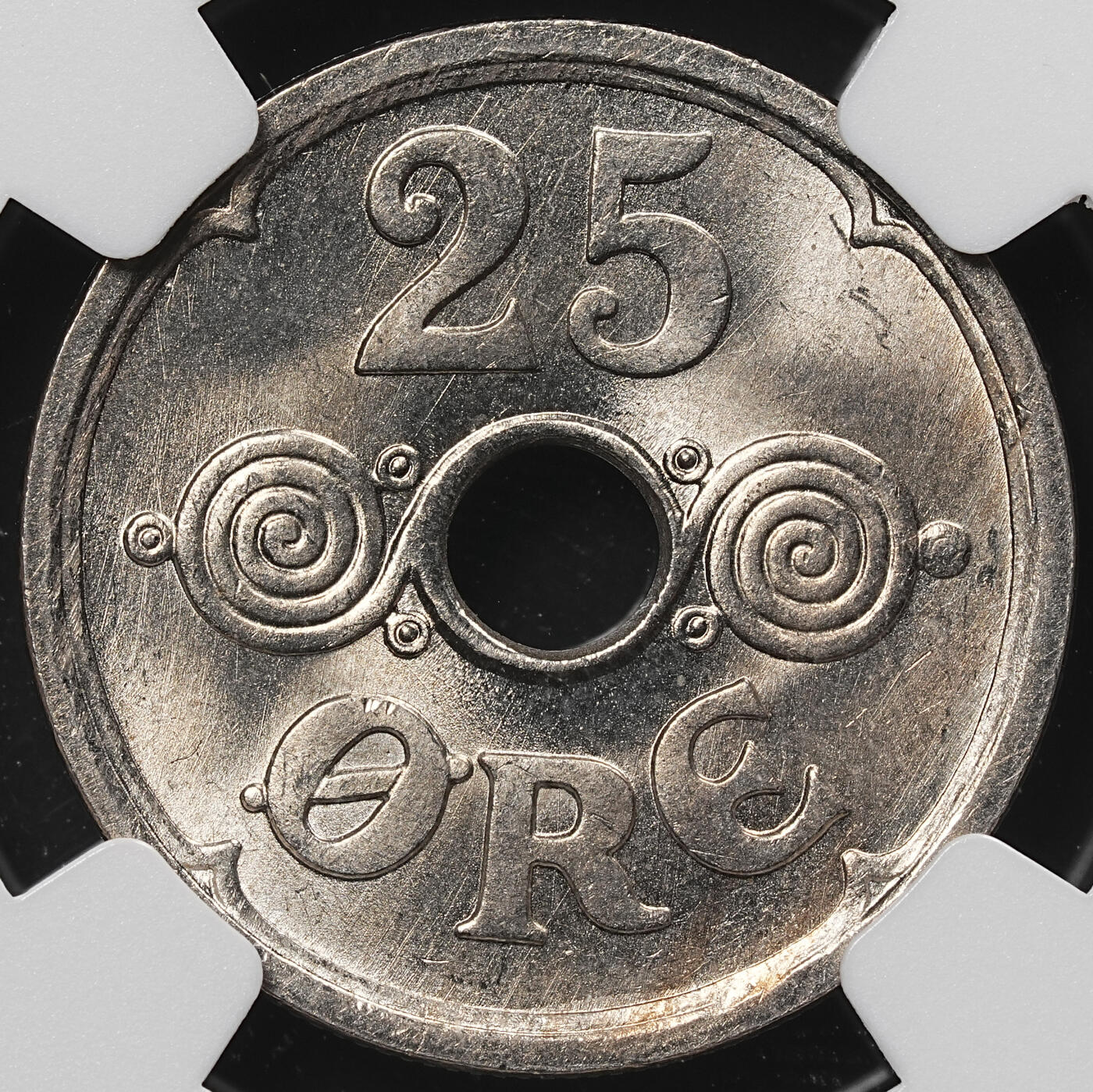 修遠堂世界钱币第八十期 NGC MS65 1947年丹麦中孔25欧尔