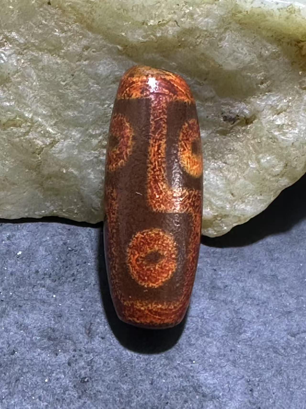 仅此一颗，藏传包浆风化六眼随形天珠一颗，
