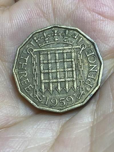 2025年第七十七场(总第一百零三场）外国好品散币(免佣金) - 英国🇬🇧1959年3便士(伊丽莎白二世青年桂冠，第二版)
