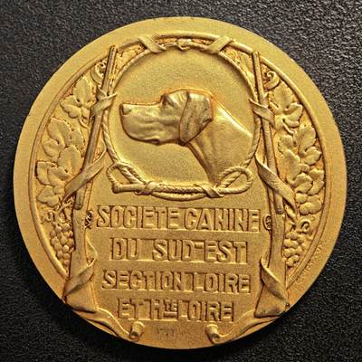 【德藏】世界币章拍卖第141期（拍品征集中~欢迎藏友联系） - 1933年 法国犬业协会奖章镀金纪念铜章 直径约：50.2mm；重约：52.2g