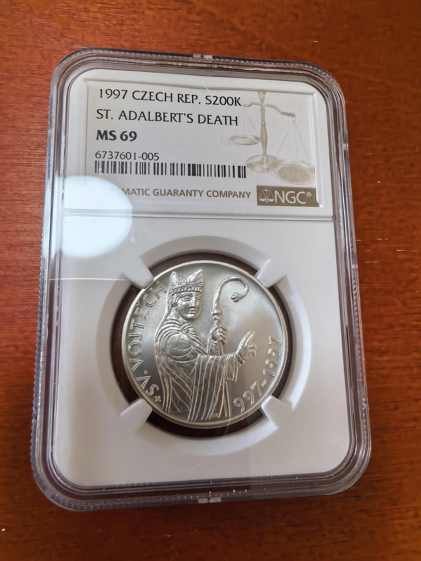 长老汇蛇年精选第三十四场拍卖 1997捷克阿达尔贝特逝世千年200克朗银币，NGC MS69，唯二冠军，2万枚