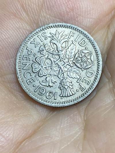 2025年第七十七场(总第一百零三场）外国好品散币(免佣金) - 英国🇬🇧1961年6便士(伊丽莎白二世青年桂冠第二版)