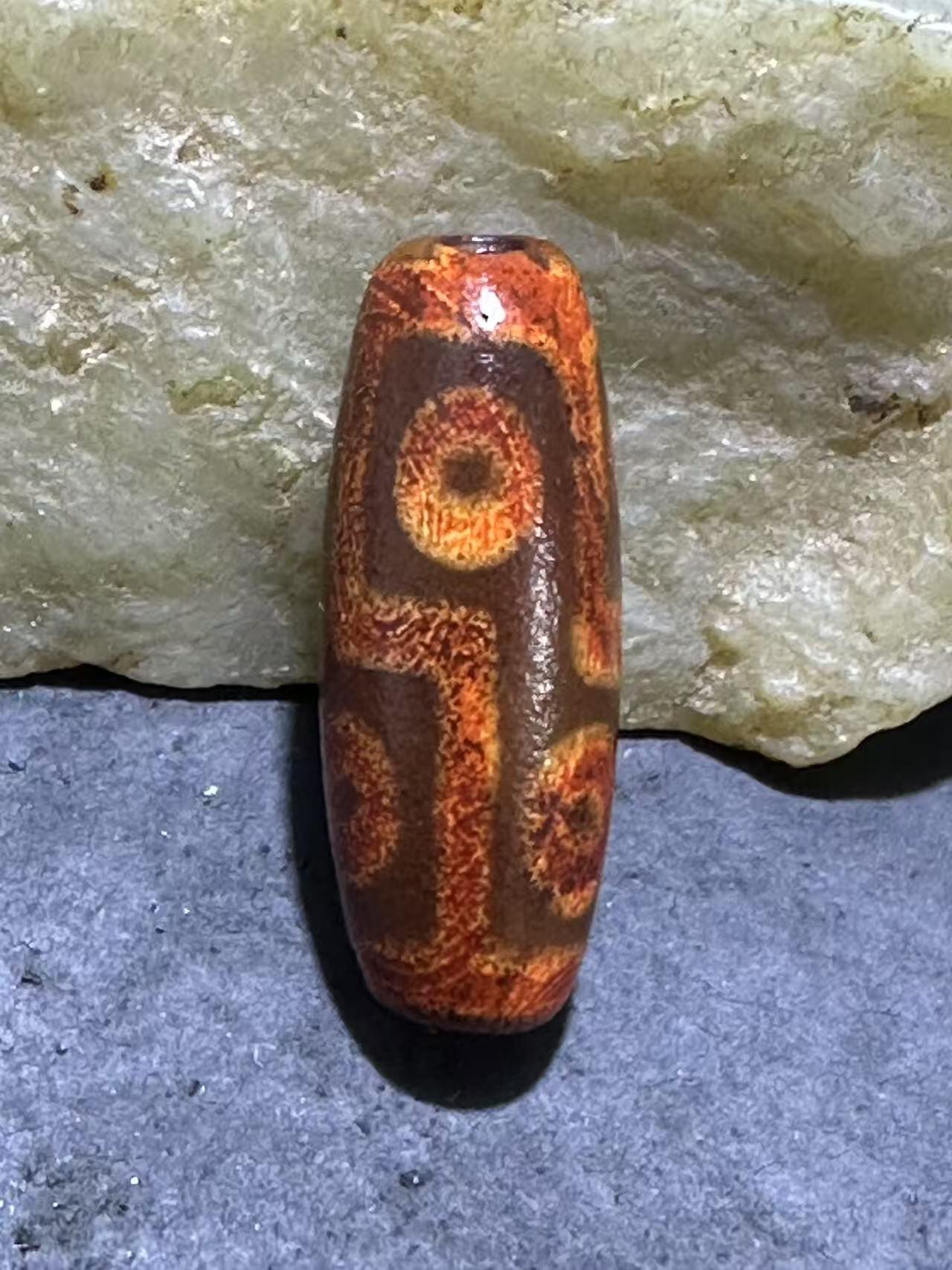 仅此一颗，藏传包浆风化六眼随形天珠一颗，