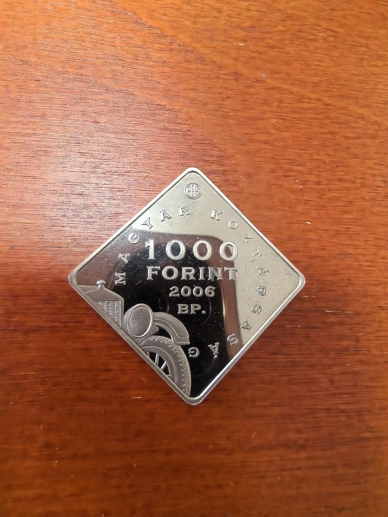 长老汇蛇年精选第三十四场拍卖 2006匈牙利福特T型车1000弗林特方形精制铜镍币
