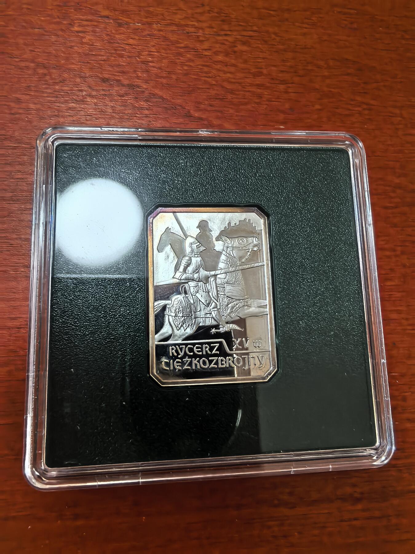 长老汇蛇年精选第三十四场拍卖 2007波兰重装骑兵10兹罗提长方形精制银币，14.05克925银，原厂盒
