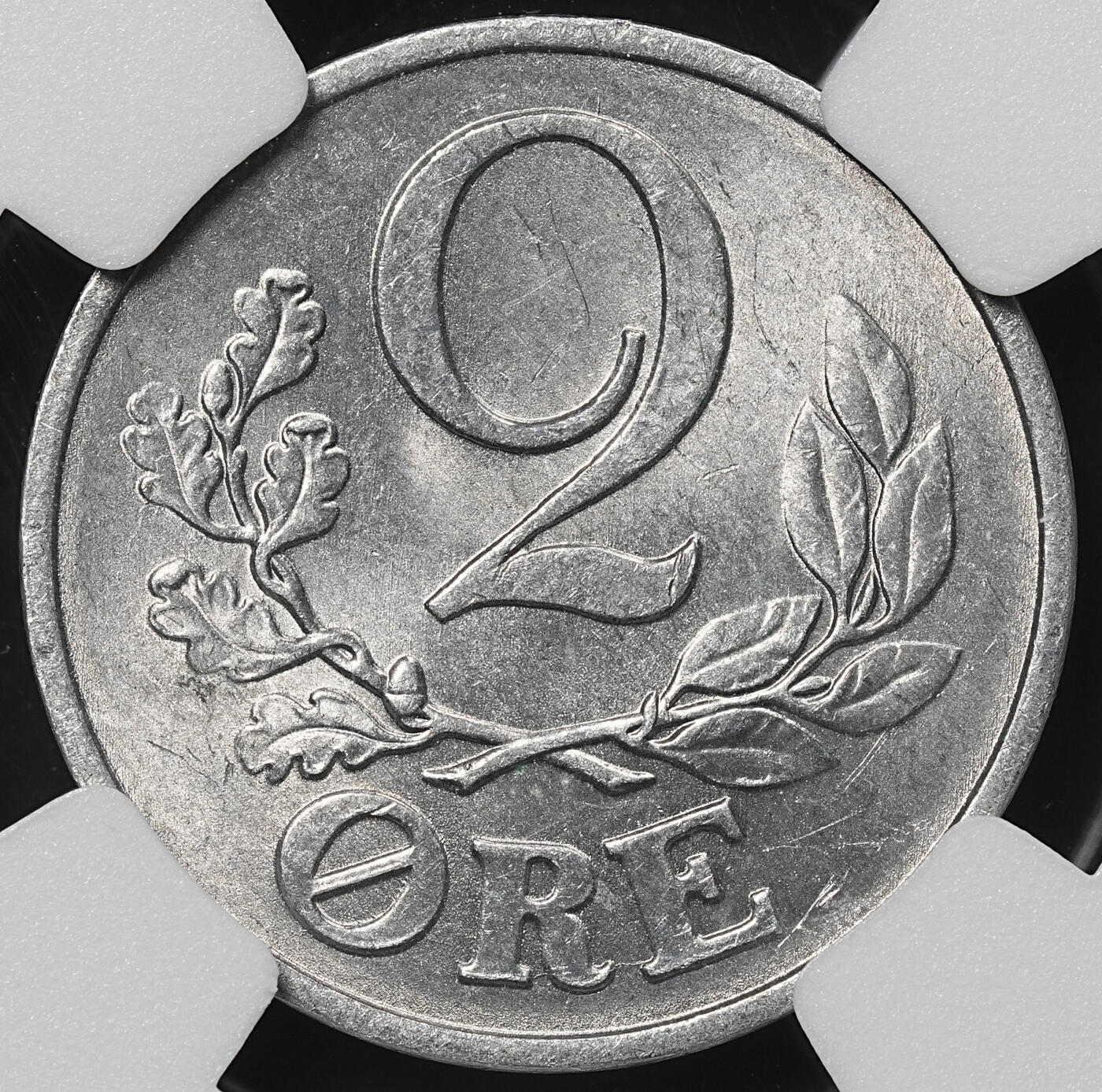 修遠堂世界钱币第八十期 NGC评级 1941年德占丹麦2，5欧尔铝币