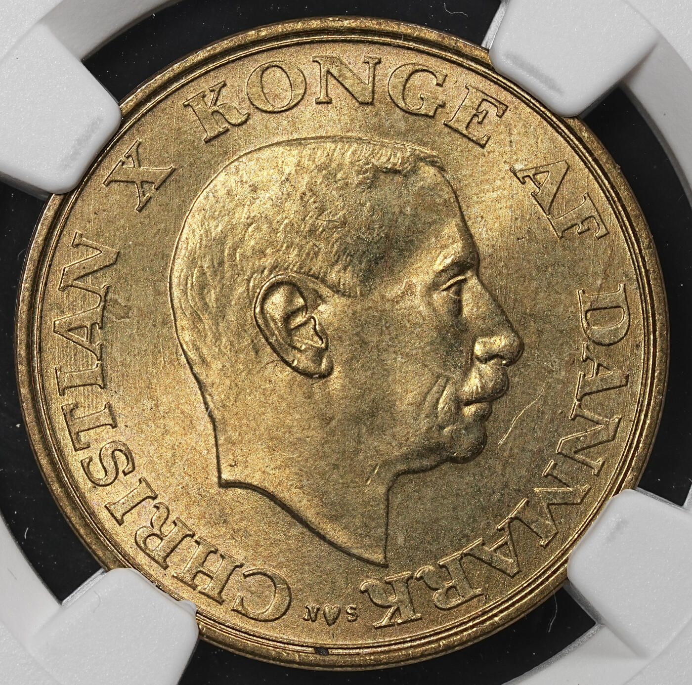 修遠堂世界钱币第八十期 NGC评级 1947年丹麦克朗两枚 国王更迭