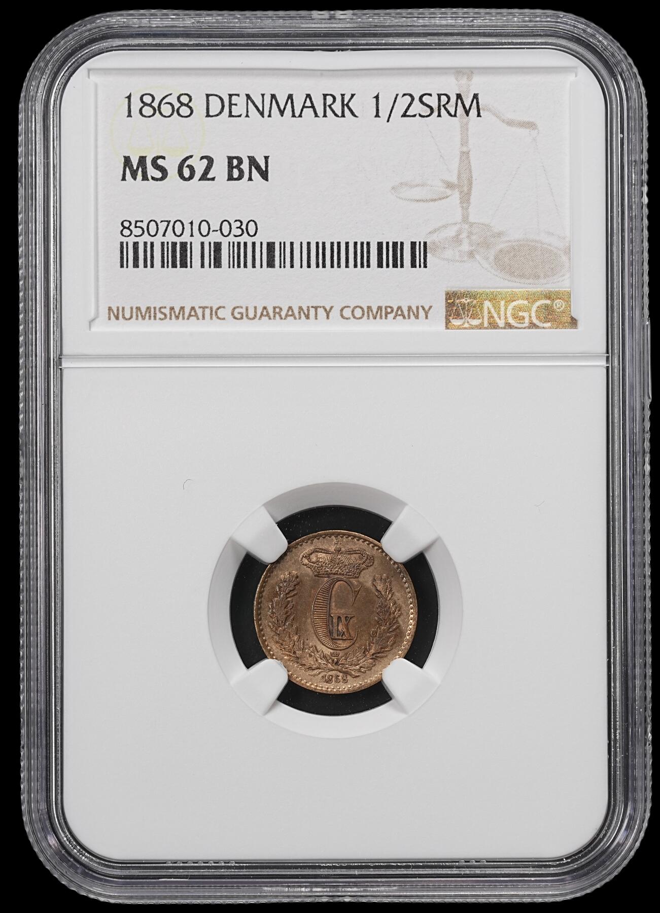 修遠堂世界钱币第八十期 NGC MS62BN 1868年丹麦1/2 SKILLING RIGSMONT铜币