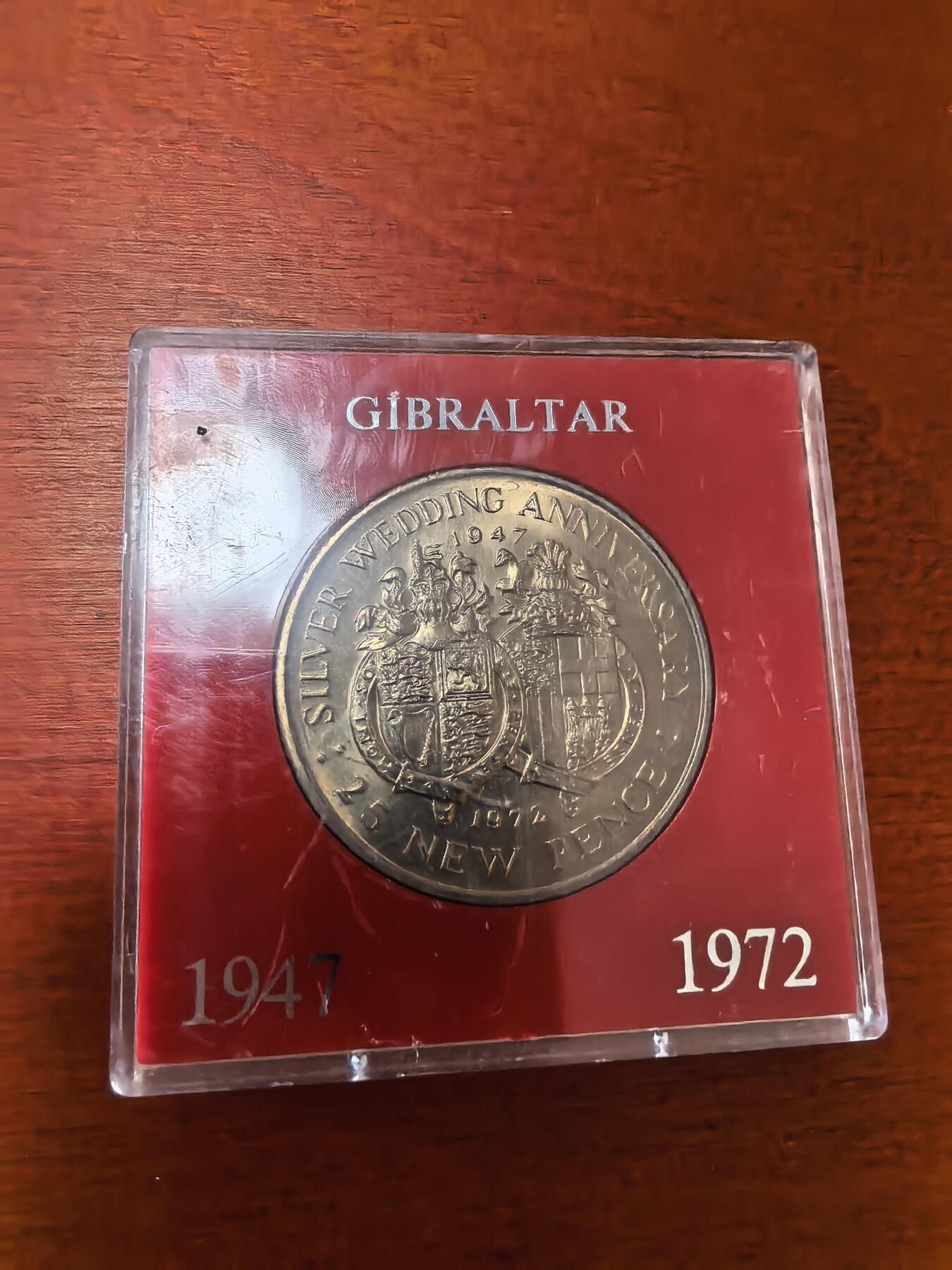 长老汇蛇年精选第三十四场拍卖 1972直布罗陀女王银婚25便士铜镍币，原盒